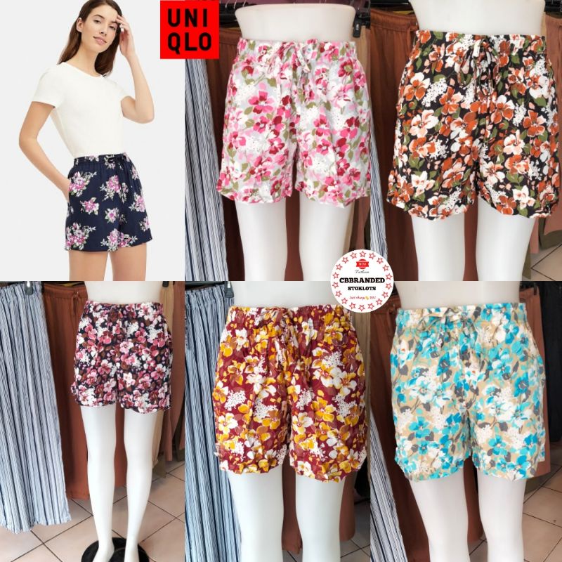 Celana pendek wanita Uniqlo** Motif