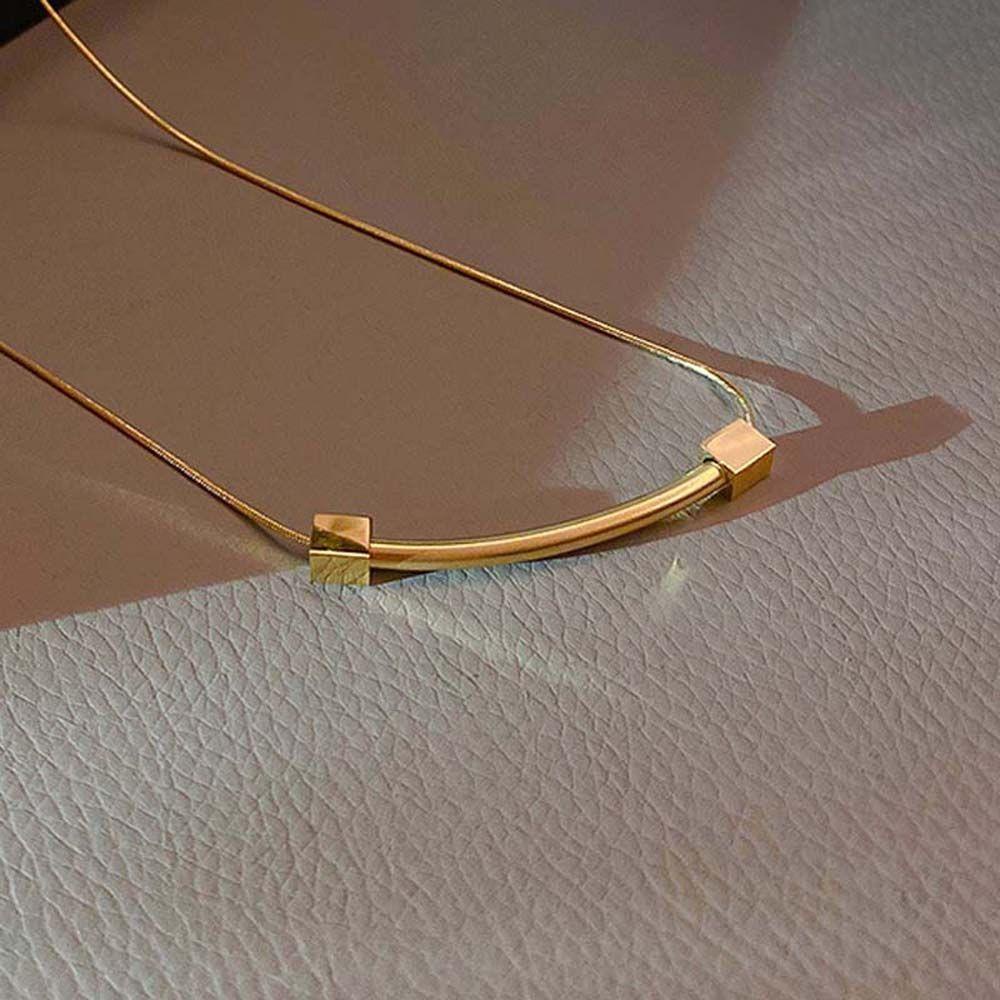 Mxbeauty Kalung Wanita Punk Fashion Warna Emas Fashion Perhiasan Gothic Titanium Steel Gaya Korea