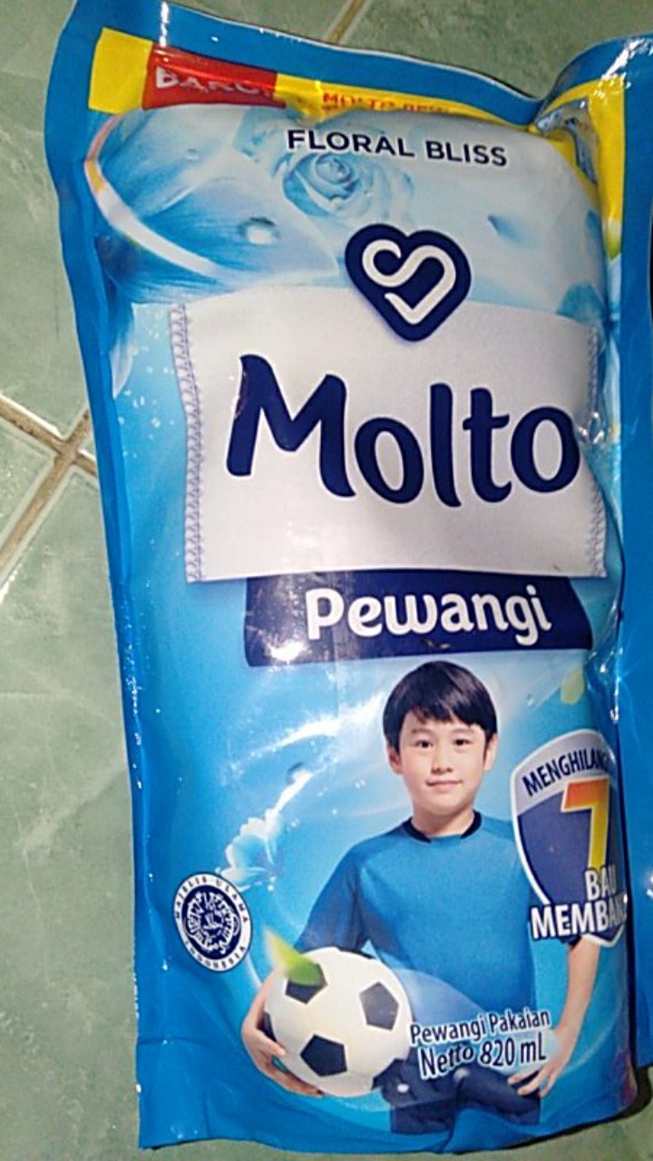 Molto Pewangi Floral Bliss 900ml