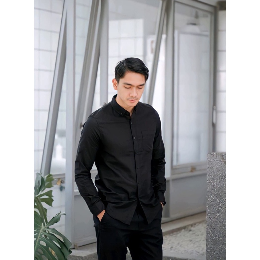 Kemeja Polos Pria H&M Lengan Panjang Hitam Slimfit