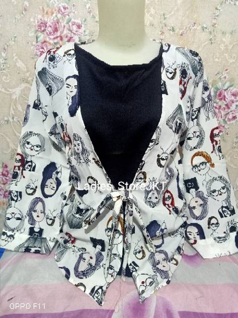 ATASAN KIMONO MOTIF RETRO