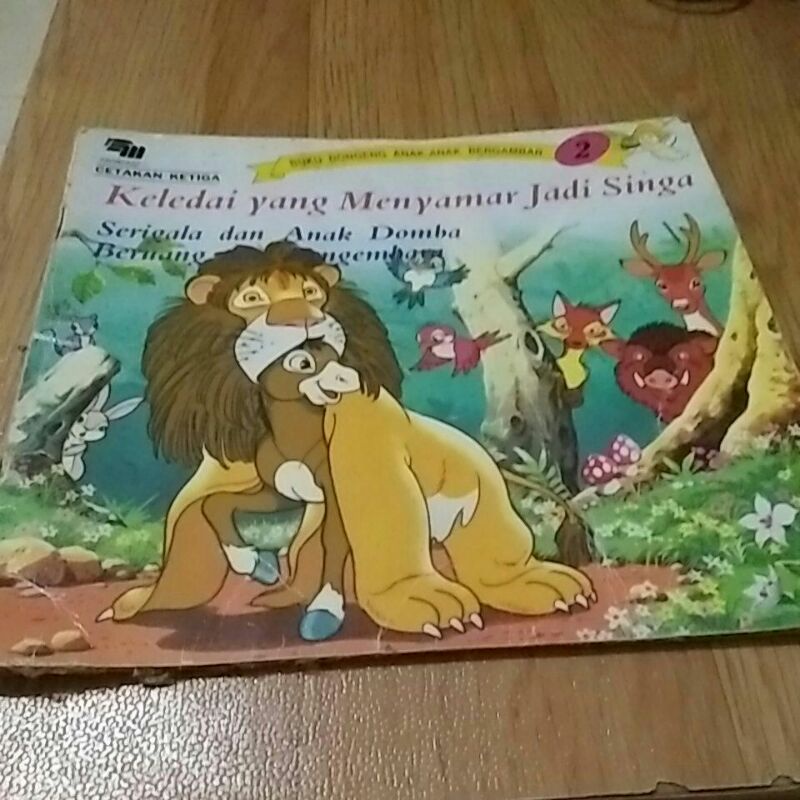 

buku dongeng anak, buju keledai yang menyamar jadi singa