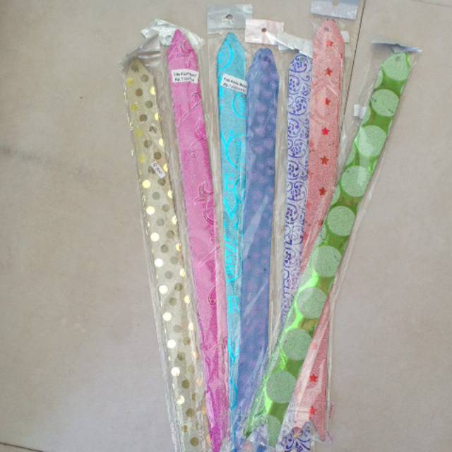 

Pita tarik kado