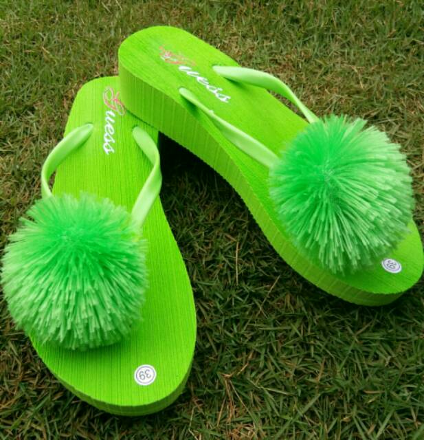 Wedges Pompom Polos / Wedges wanita cantik