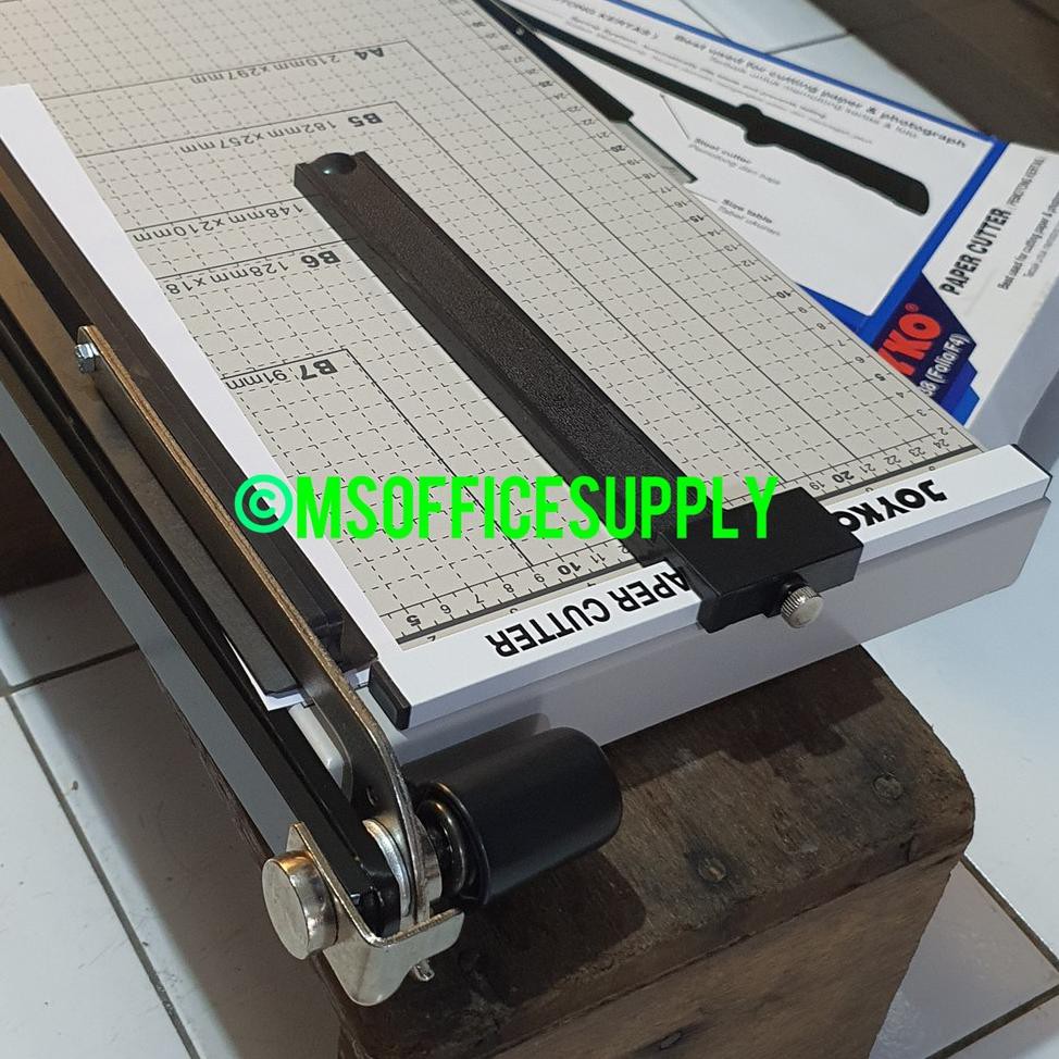 

[KODE 11] pemotong kertas paper cutter F4 FOLIO JOYKO LETTER 26X38 cm pc 2638