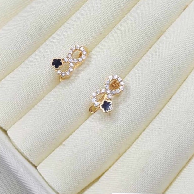 Emas muda Infinity UBS Fashion