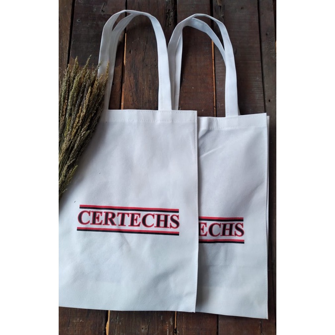 Totebag Custom,Totebag Sablon,Totebag Spunbond,Totebag Furing