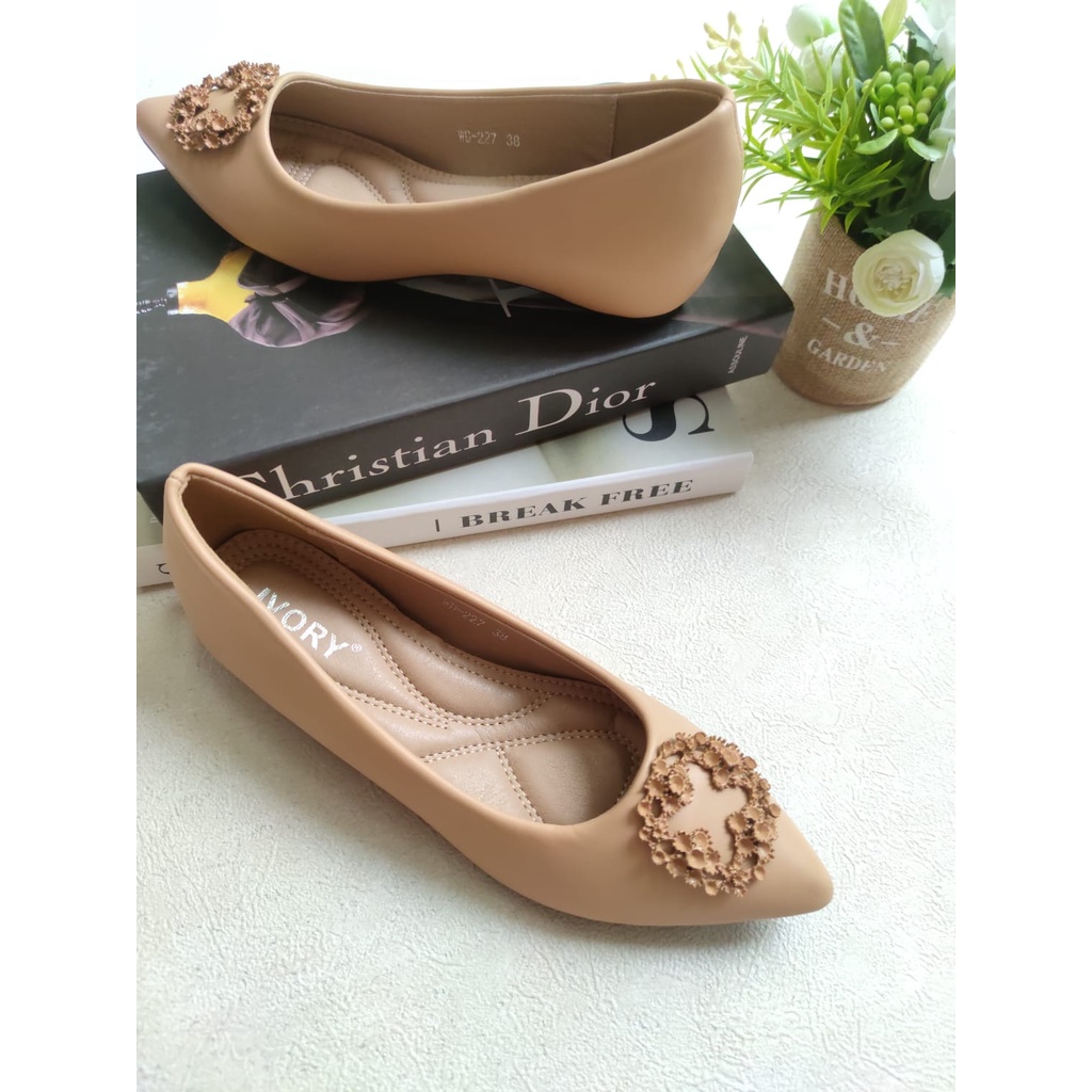 IVORY Sepatu Wanita Wegdes Dalam 3cm Import WD-227