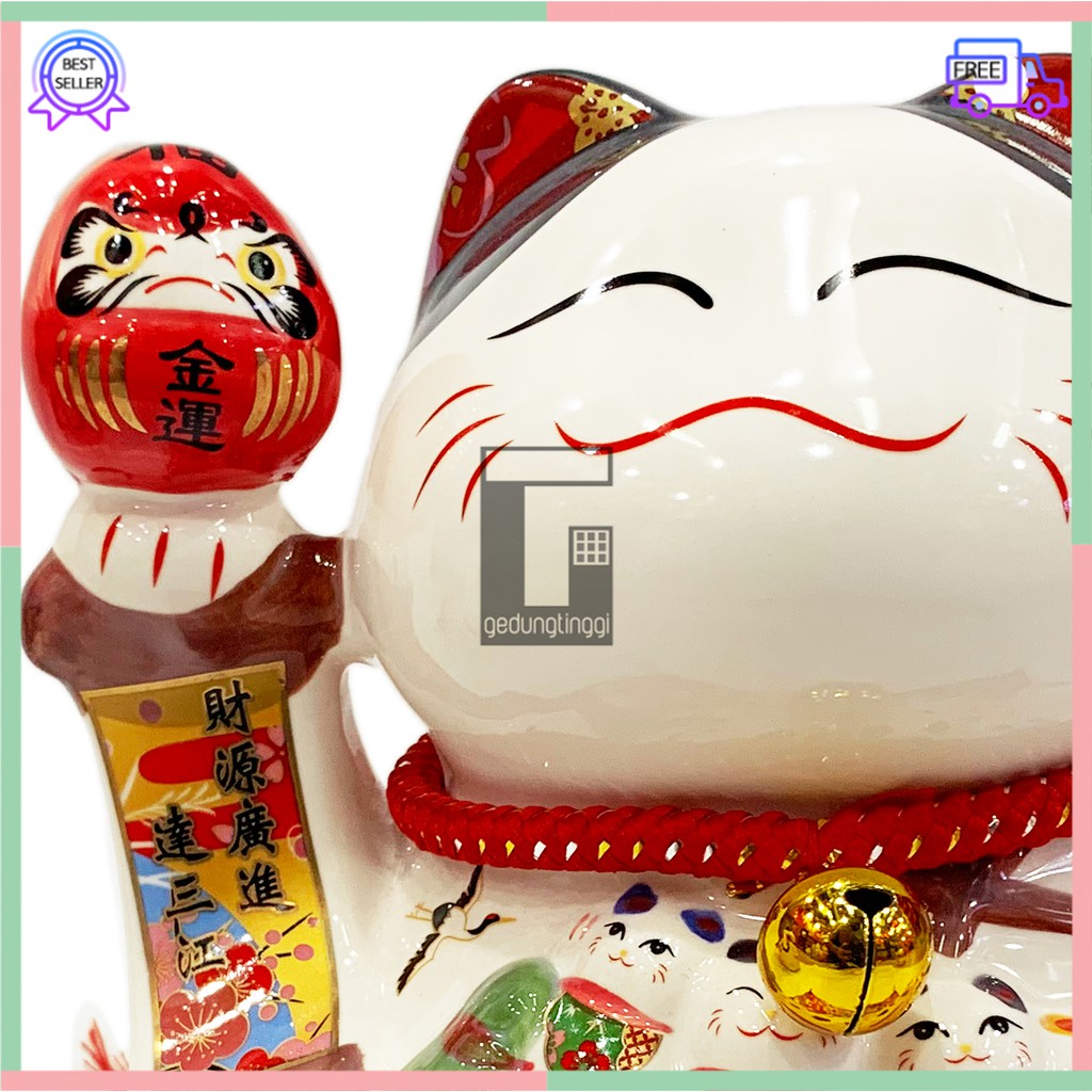 Patung Pajangan Hiasan Boneka Dekorasi Kucing Panggil Hoki Rejeki Rezeki Daruma Lucky Cat Maneki Neko Maneko Neki Jepang Cina China Tangan Goyang Gerak Bergerak Keramik Ceramic Ukuran Medium Sedang Besar Murah Baterai Batre Batrai Listrik Toko Kasir Cafe