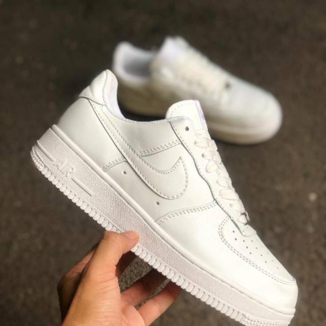Nike AirForce One Full White / Sepatu Olahraga / Sepatu Pria / Sneakers Pria Perfect Kick Original