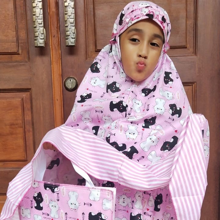 mukena anak meow terbaru terlaris nyaman dan adem dipakai best seller/New Arrival Kameh.co