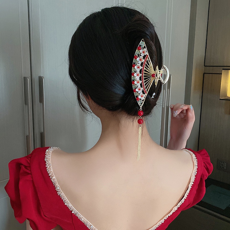 Jepit Rambut Model Rumbai Aksen Mutiara Bahan Alloy Gaya China Retro Untuk Wanita