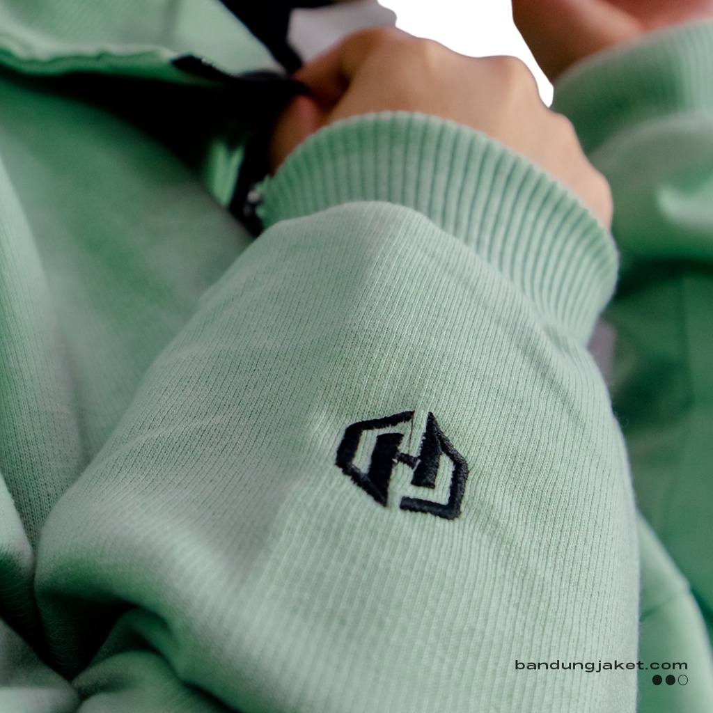 Holyrider Turtleneck Zipper  Emerald &amp; Mint II Sweater kerah tinggi trendy