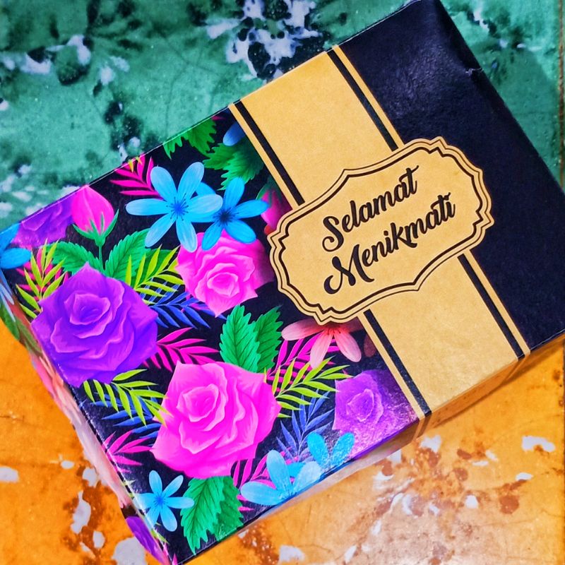 

Dus / Box Kraft Berwarna