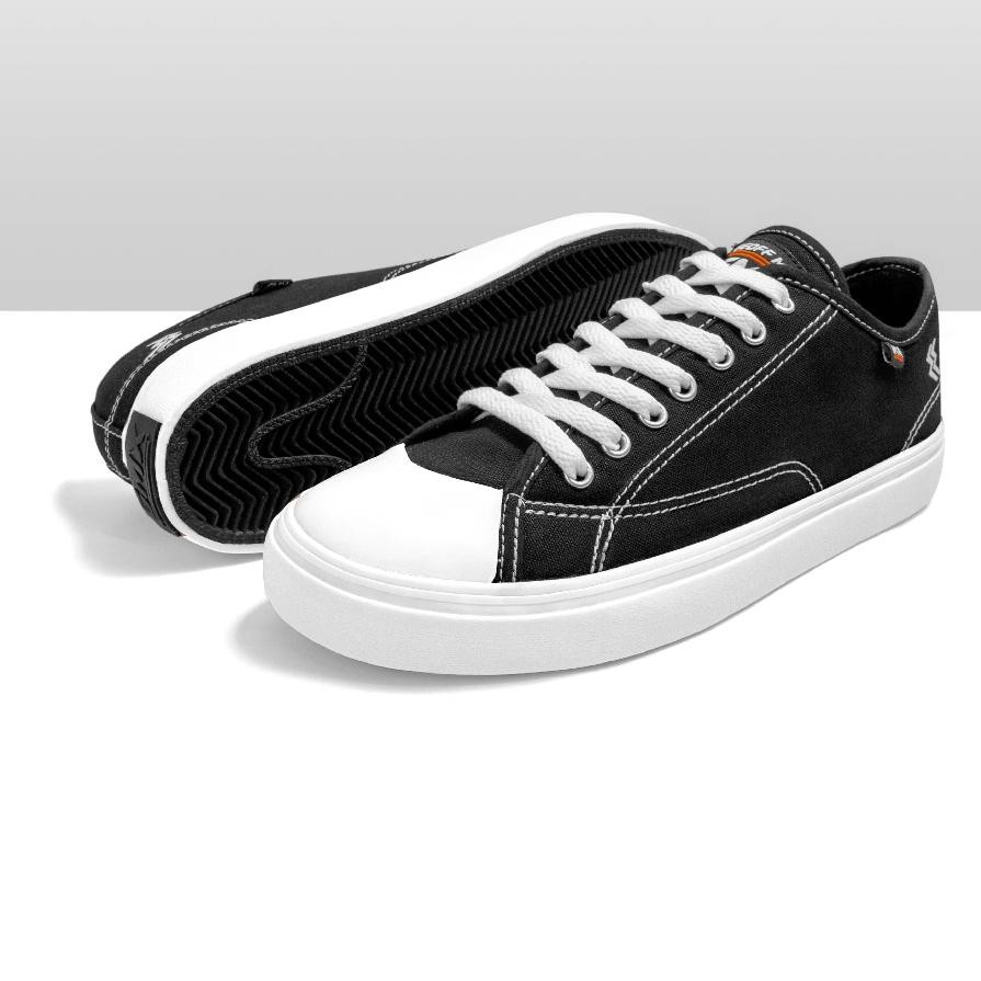 CTB854 Geoff Max Official - Timeless Low Black White ..