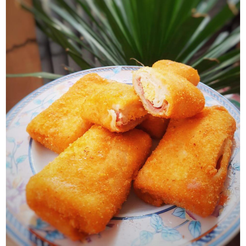 

RISOL MAYO/RISOLES SMOKED BEEF KEJU TELUR MAYO/RISOLES SAYUR MAYO