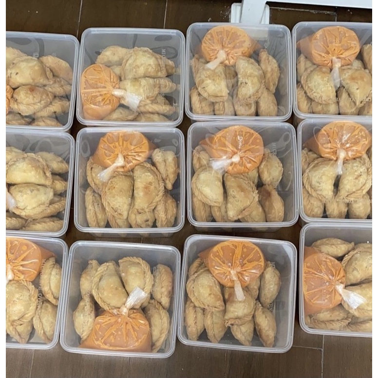 

frozen pastel bumbu kacang