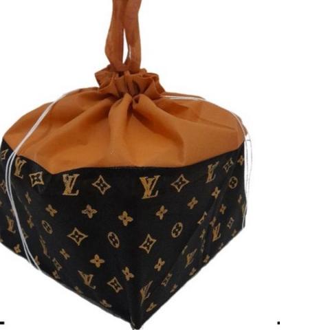 

Tas hajatan serut bambu batik kotak nasi 22 x 22 tas spunbond tas box nasi tas kotak nasi