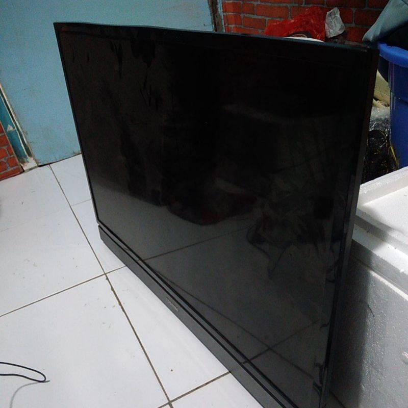 TV LED Toshiba 32" type 32PU200EJ minus