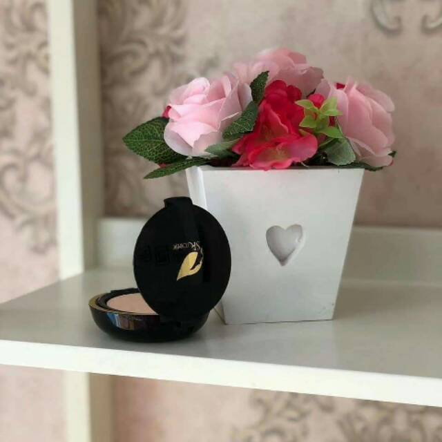 Compact powder sr12