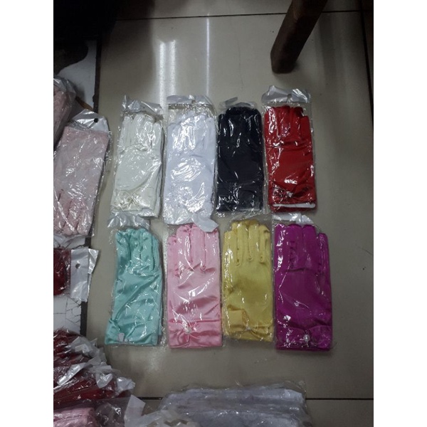 sarung tangan pendek anak pesta satin