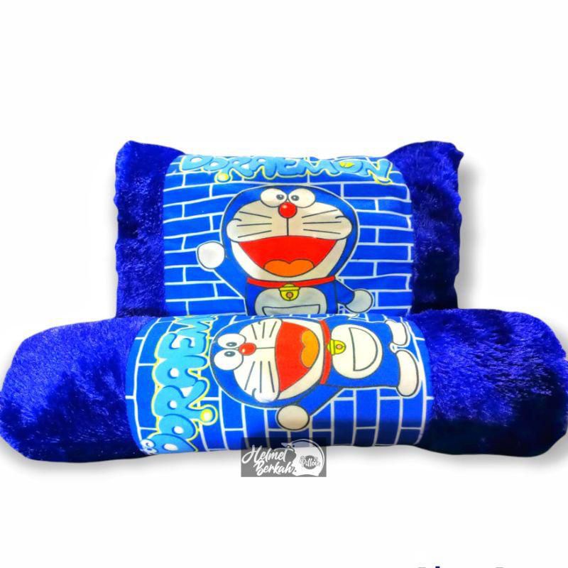 Bantal guling karakter anak Doraemon biru