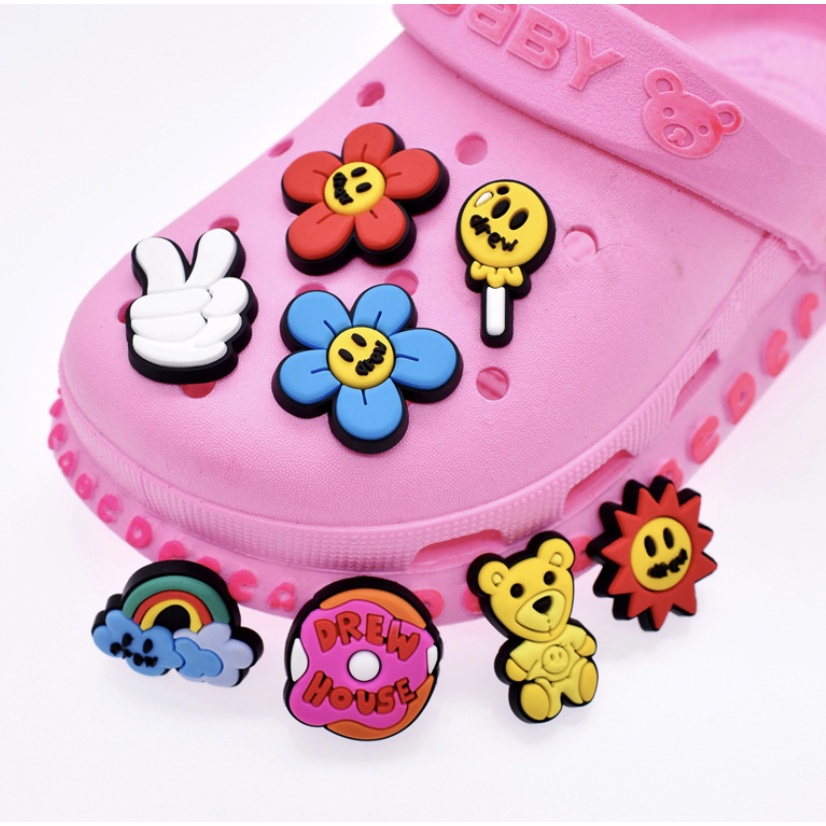 Charms Sepatu Crocs DIY Jibbitz Motif Classic DD-02