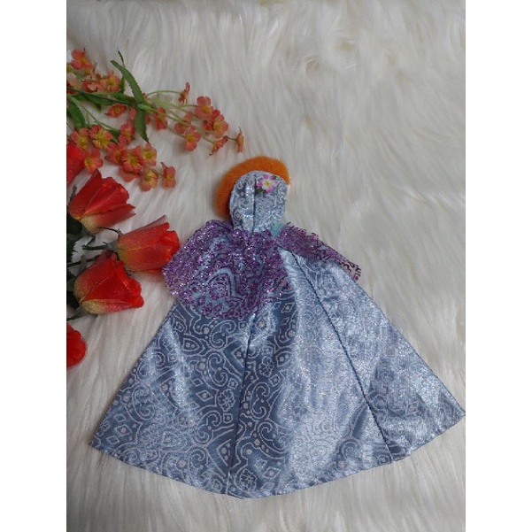 Gaun Barbie Mattel Abu