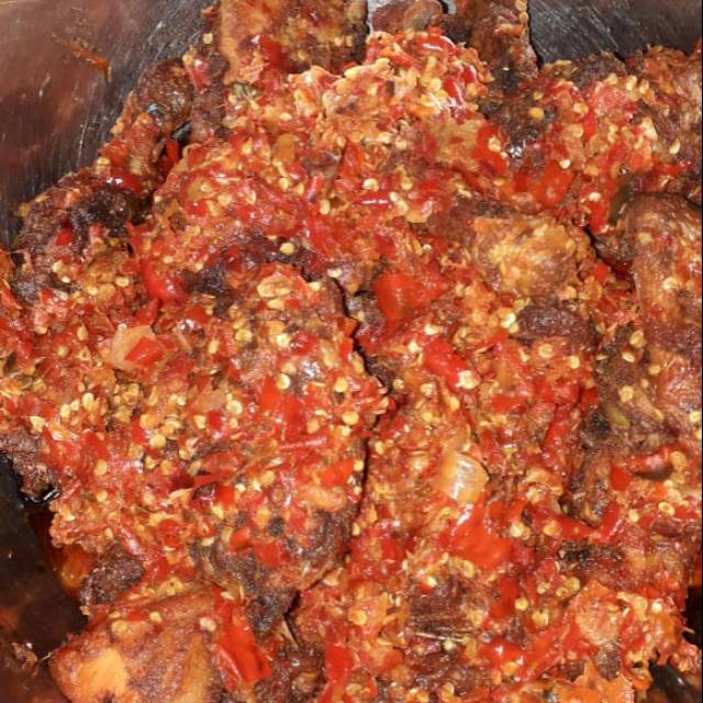 

Ayam Balado 1 ekor khusus Jabodetabek. Dibuat dengan bahan segar. Kemasan sterofom mika.