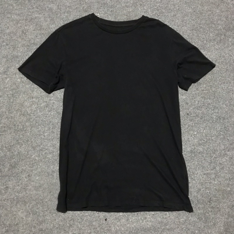 Basic SPAO T-Shirt black Second Original Size XL fit L