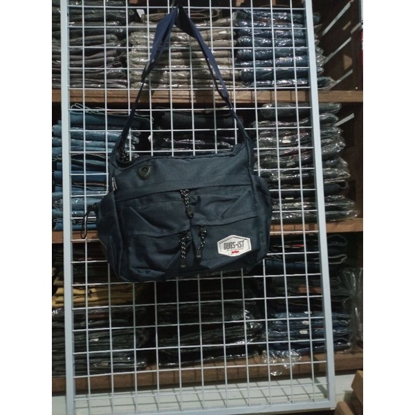 TAS SELEMPANG DISTRO OURS-IST