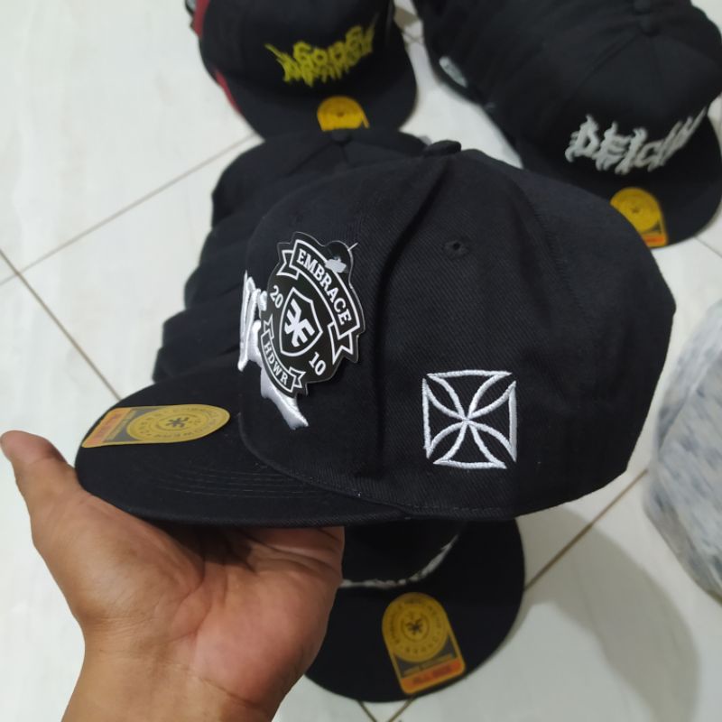 Topi Snapback metal distro pria Bordir Seringai