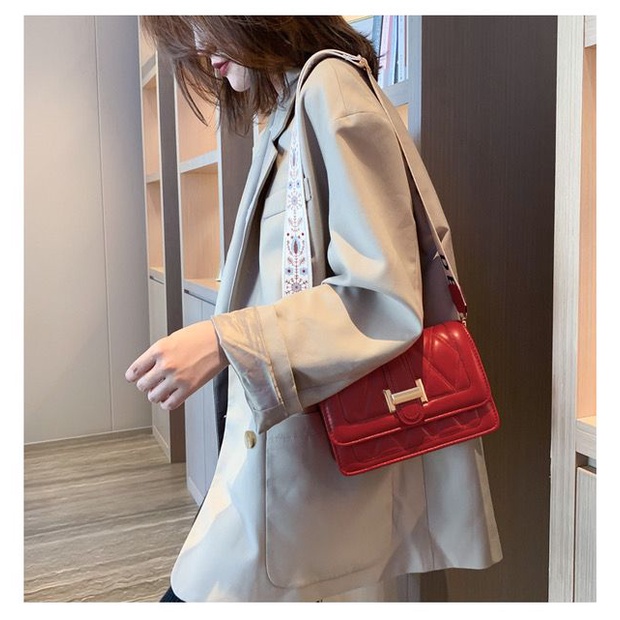 FT08 Fashion Tas Wanita selempang pendek dan panjang Merah maroon Elegan Bahu cewek trendi trendy