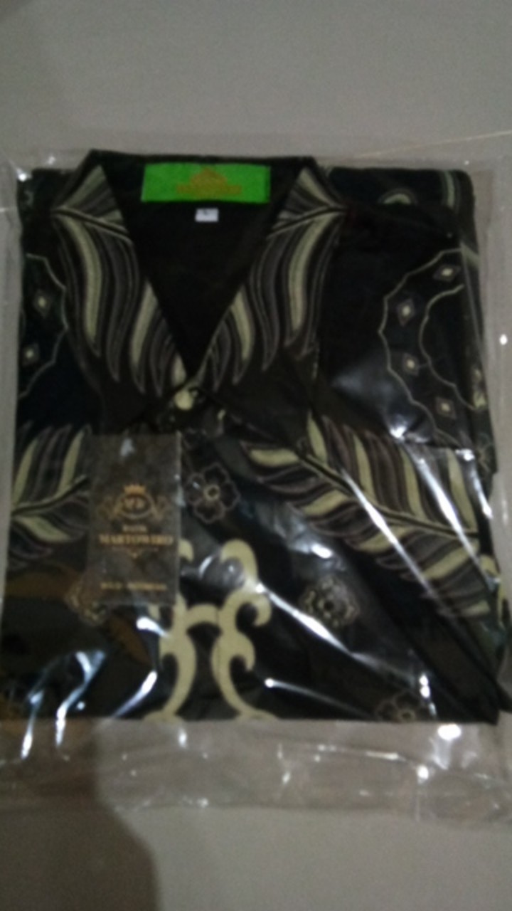 Destamukti Kemeja Batik Pria Lengan Panjang Reguler Fit Lapis Furing Katun Baturaden