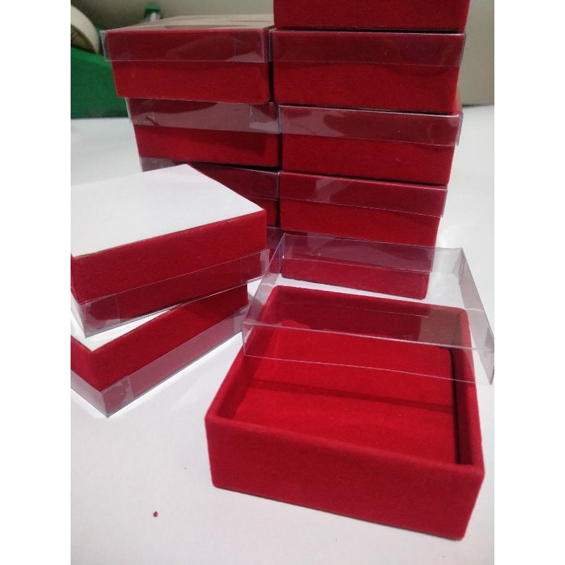 box bludru 5×5,6×6,7×7,dan 8×8 tempat  aksesoris perhiasan  gelang ,bros,dan kalung