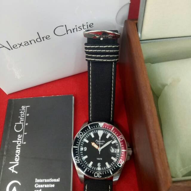 jam tangan analog pria Alexandre Christie AC 6435 MD kanvas