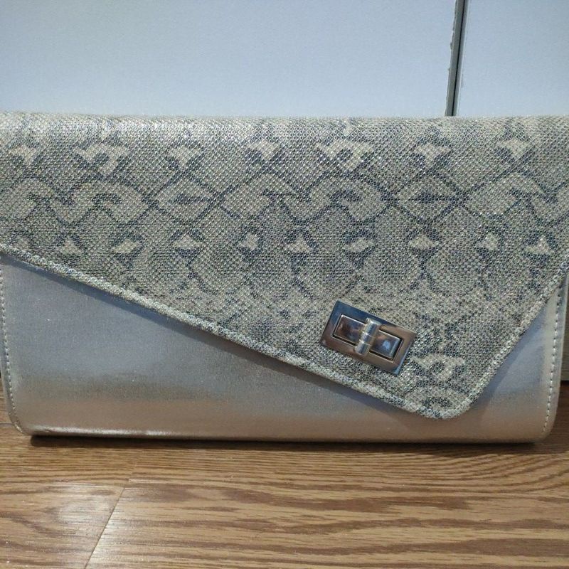 clutch/tas pesta yongki komaladi