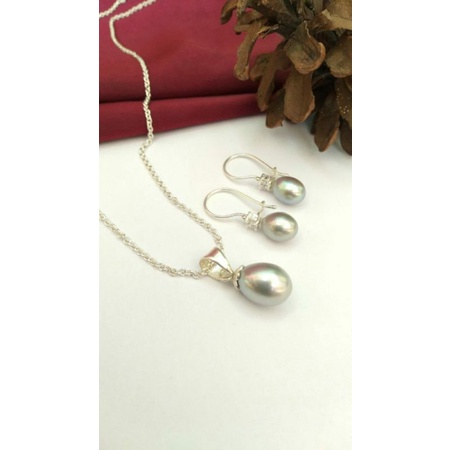 Mutiara Lombok Asli | Set aksesories  Anting perak, liontin dan kalung perak asli mutiara air tawar 