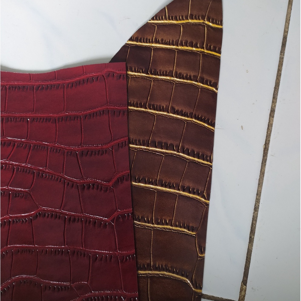 Nobira98 Kulit Sapi Asli Motif Buaya Perut (Tahu) / Croco Perut (Tahu) Warna Merah Maroon Ukuran A5