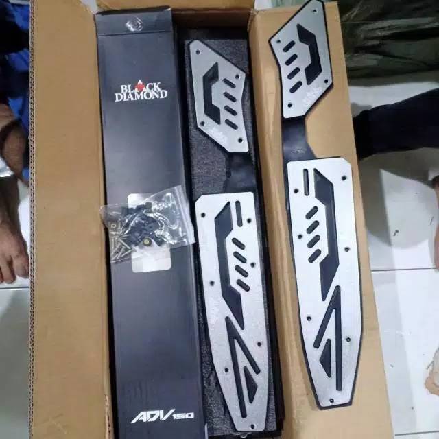 BORDES ADV 150/PIJAKAN KAKI/ALAS KAKI ADV150