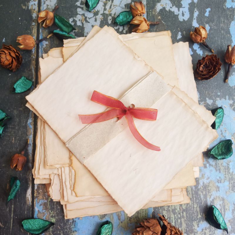 Vintage old paper - tea dyed paper untuk scrapbook journaling tool-5 lbr A5 sisi sobek