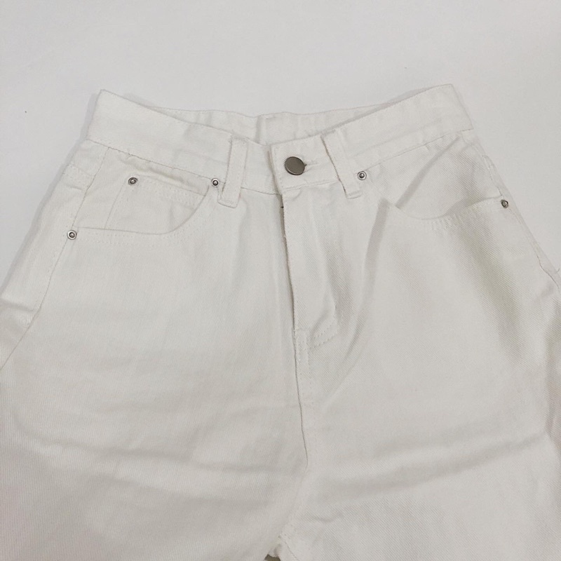 CLOTHIER - Matisse White Jeans
