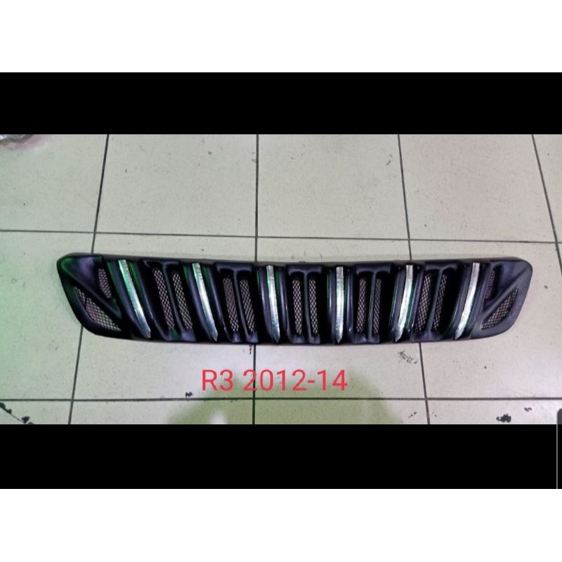 Grill Ertiga 2012 - 2013 model prado