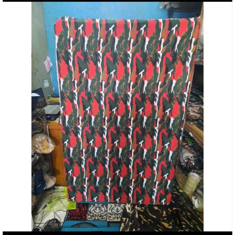 KAIN LORENG LASKAR MERAH PUTIH