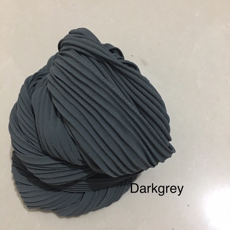 [TANPA GARIS TENGAH] FULL PLISKET PASHMINA pashmina plisket ceruty babydoll pasmina plisket-Darkgrey