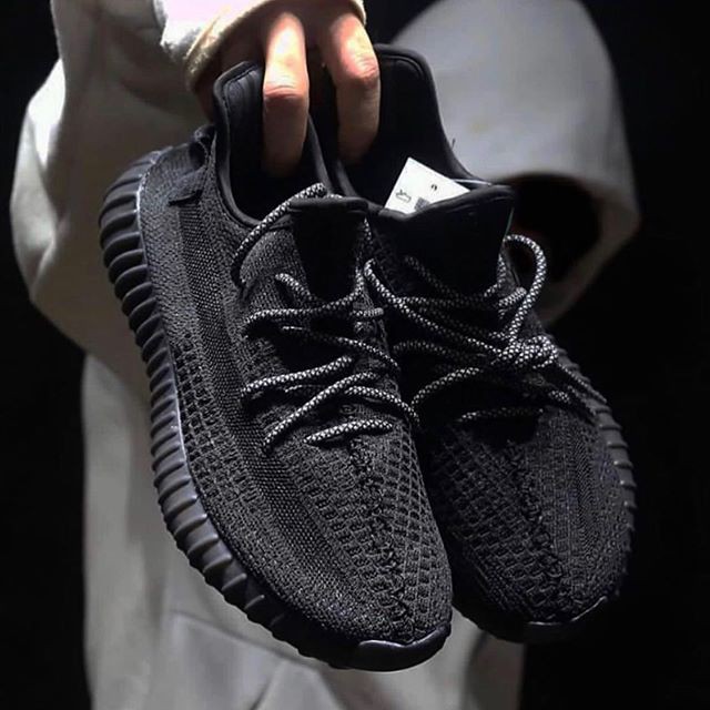Adidas Yezzy Boost 350 V2 BlackStatic