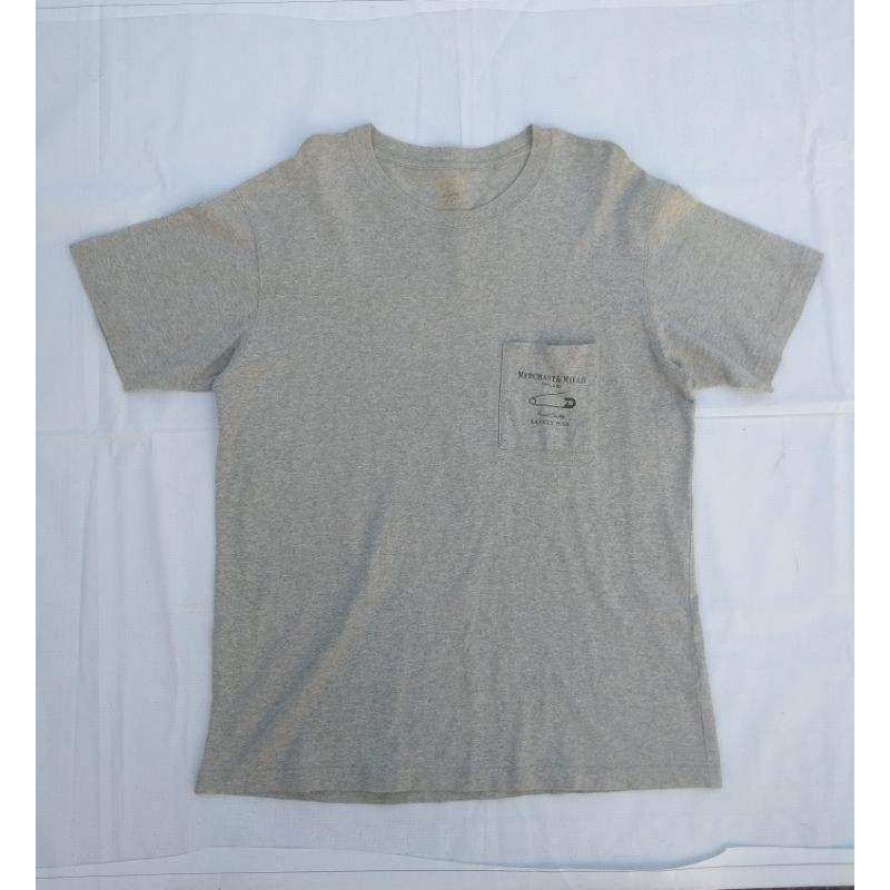 Kaos uniqlo pocket