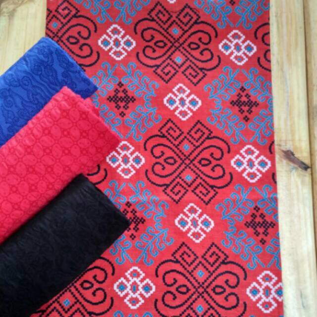 set kain batik dan embos