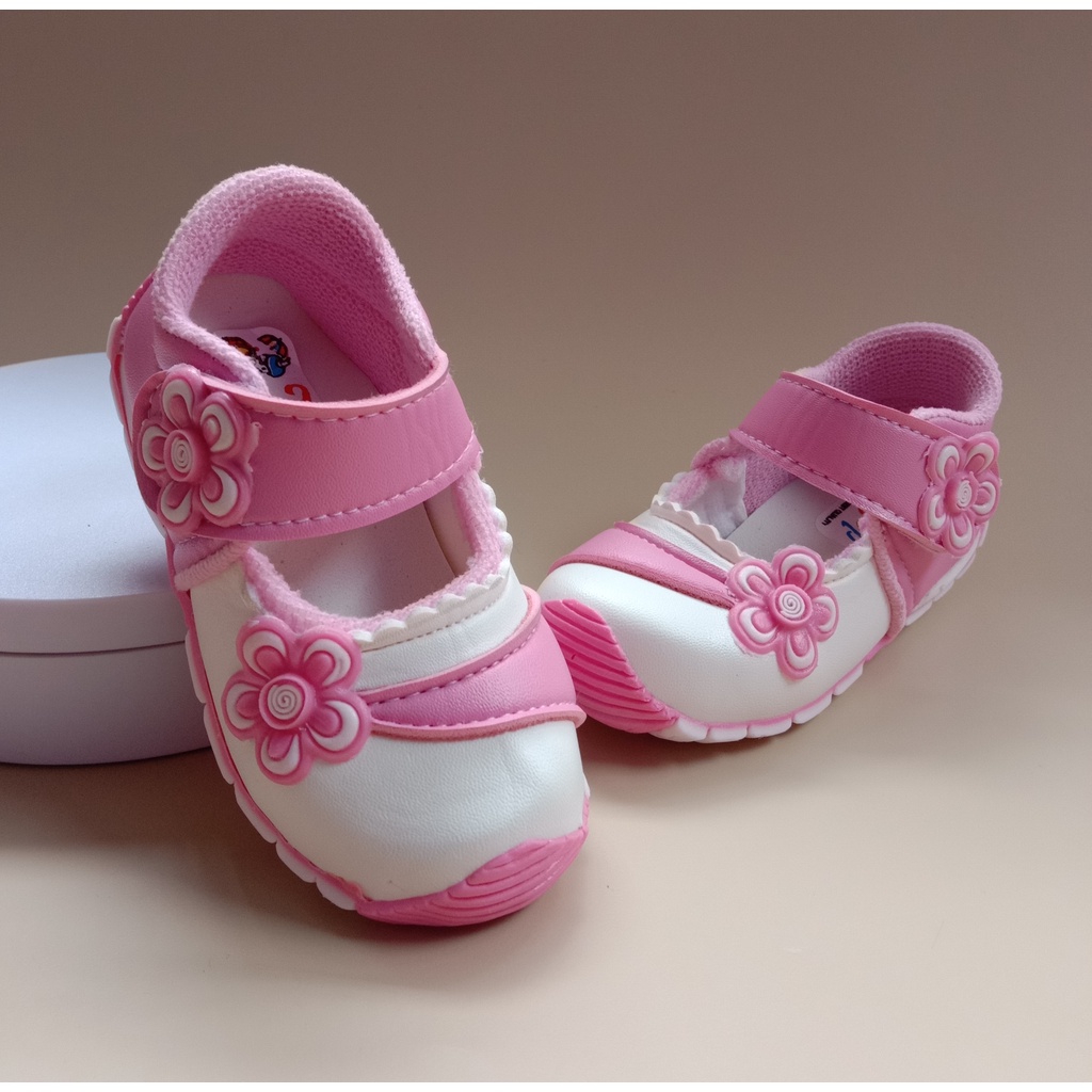 Sepatu bayi bunyi anak perempuan usia 1-3 tahun / sepatu bayi murah / sepatu anak casual keren-bg-kecil