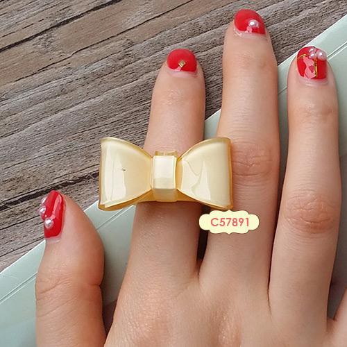 LRC Cincin Fashion Big Bowknot Decorated Simple Design Resin Korean Rings